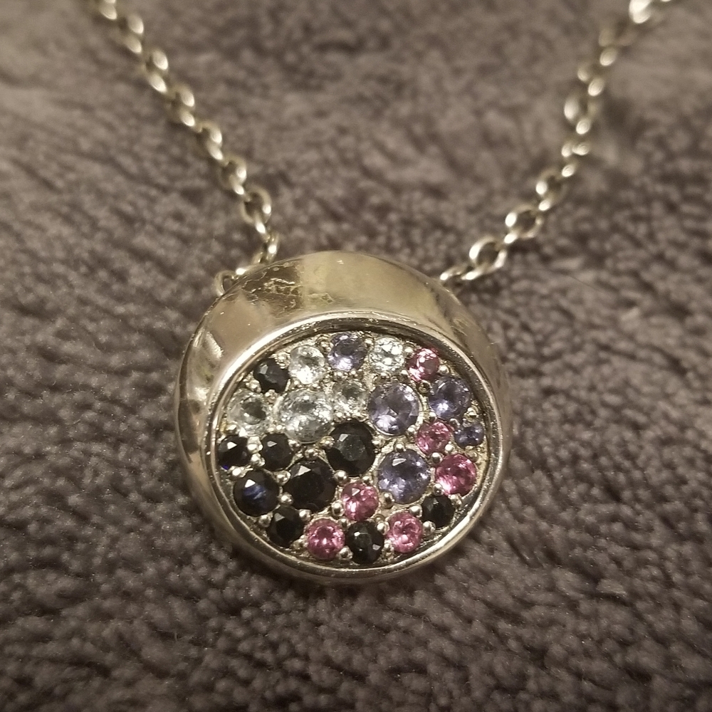 Elizabeth & James necklace